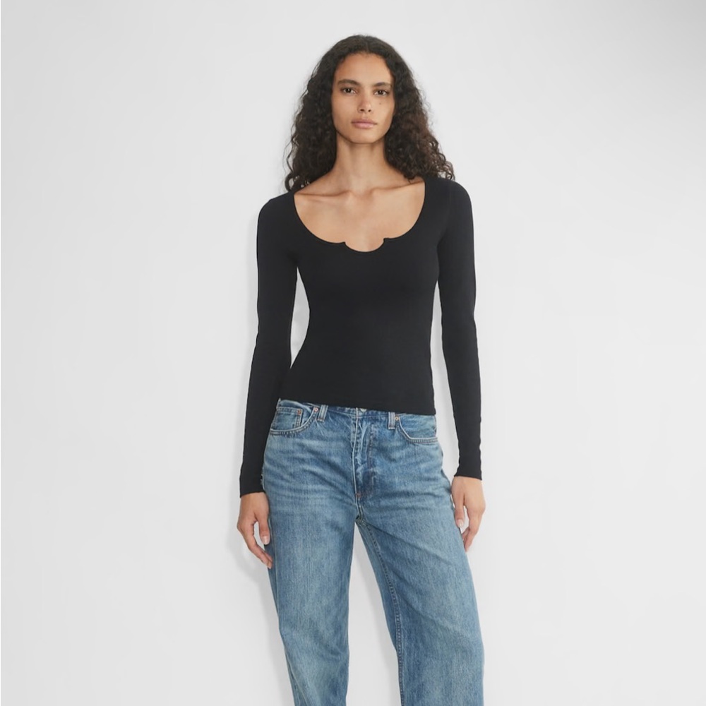 Aritzia Tna Cropped Notch Longsleeve